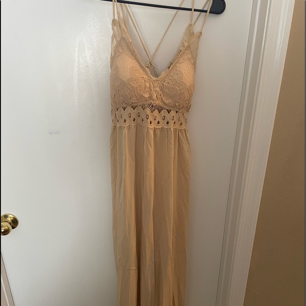 Pink Lily- Maxi Dress-Size L, never worn-tags still attached